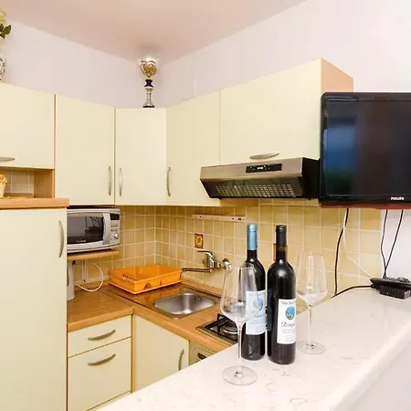 Bella Vista - Two Bedroom With Terrace * Potomje
