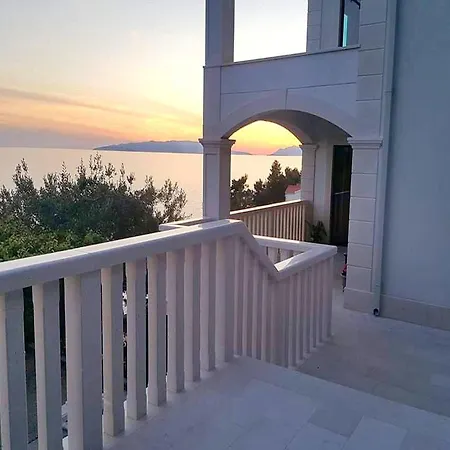 Bella Vista - Two Bedroom With Terrace * Potomje